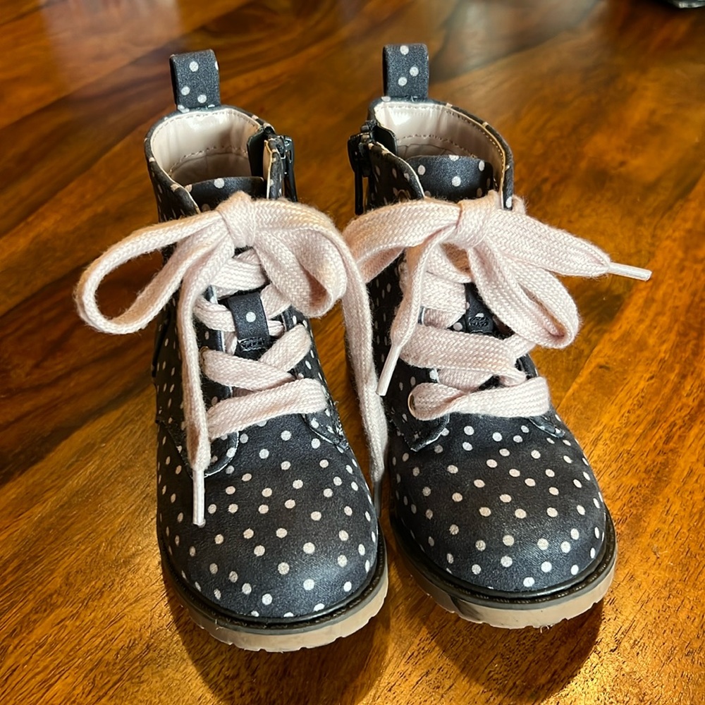 Cat & Jack Boots